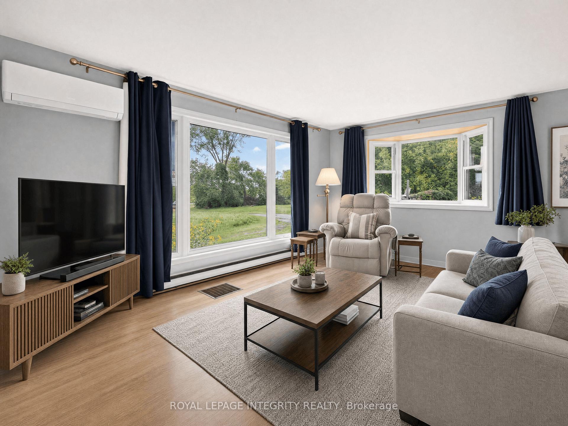 Photo 4 of 2063 Dwyer Hill Road, Ottawa, Remainder of Stittsville & Area — HOMEH