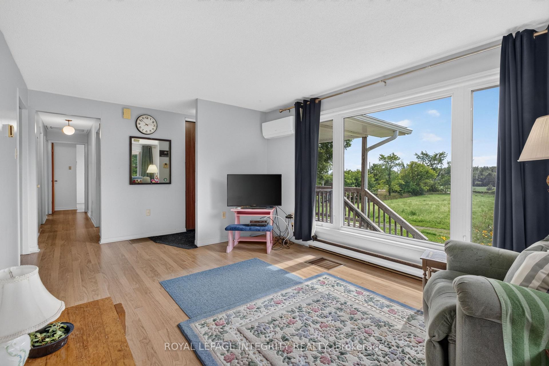 Photo 5 of 2063 Dwyer Hill Road, Ottawa, Remainder of Stittsville & Area — HOMEH