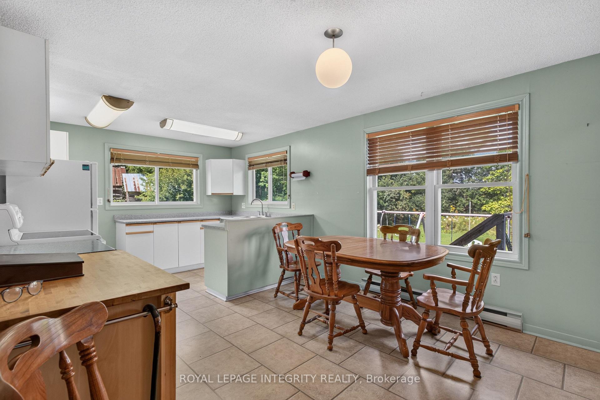 Photo 13 of 2063 Dwyer Hill Road, Ottawa, Remainder of Stittsville & Area — HOMEH