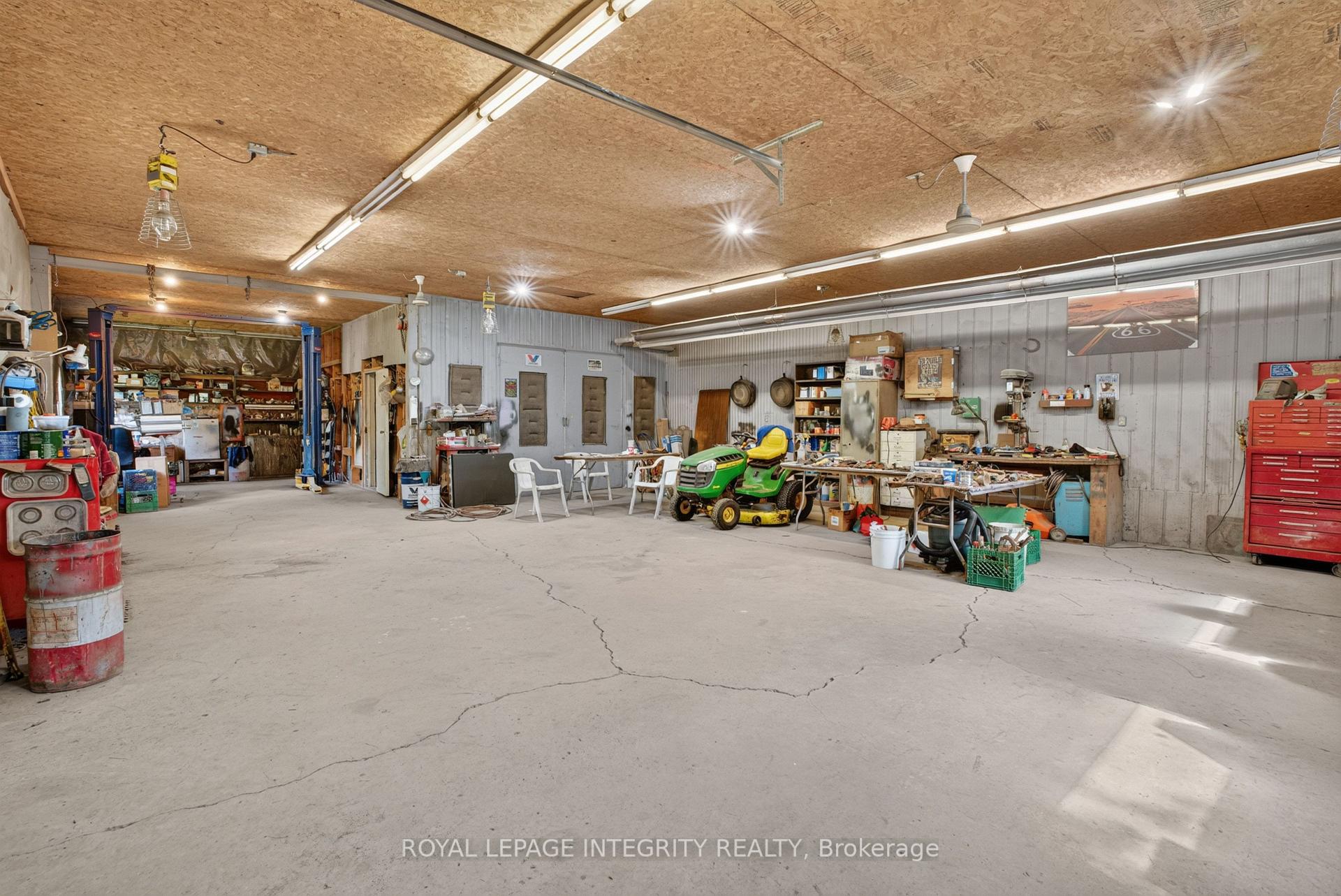Photo 20 of 2063 Dwyer Hill Road, Ottawa, Remainder of Stittsville & Area — HOMEH