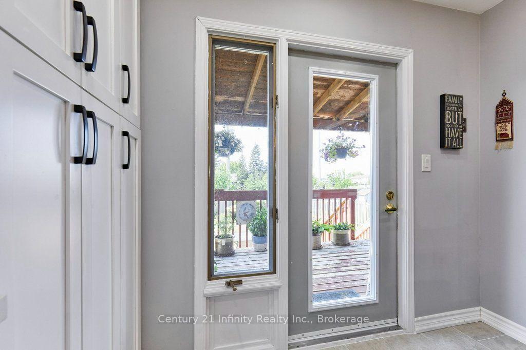Photo 7 of 8 Murkar Crescent, Whitby, Blue Grass Meadows — HOMEH