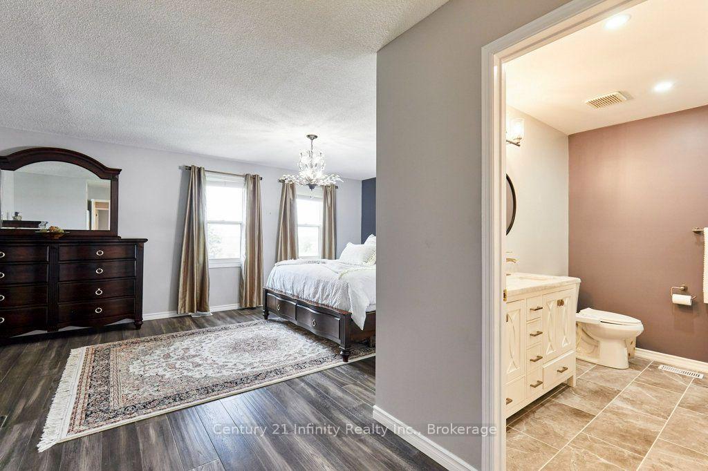 Photo 20 of 8 Murkar Crescent, Whitby, Blue Grass Meadows — HOMEH