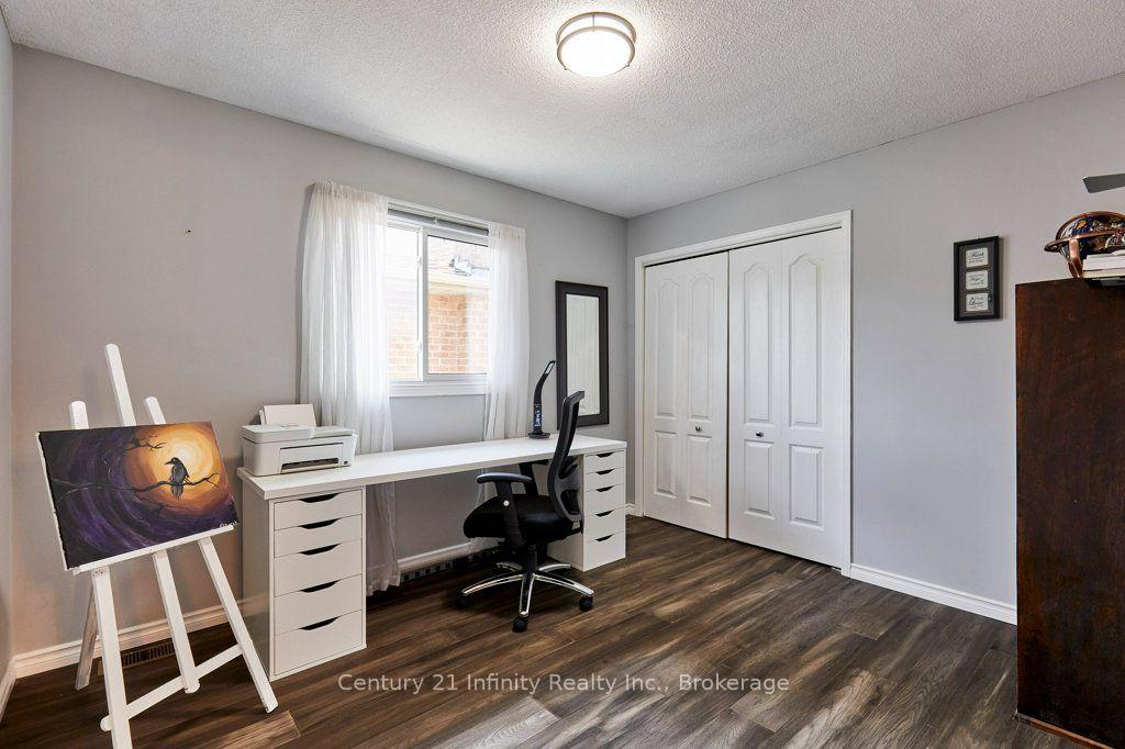 Photo 25 of 8 Murkar Crescent, Whitby, Blue Grass Meadows — HOMEH