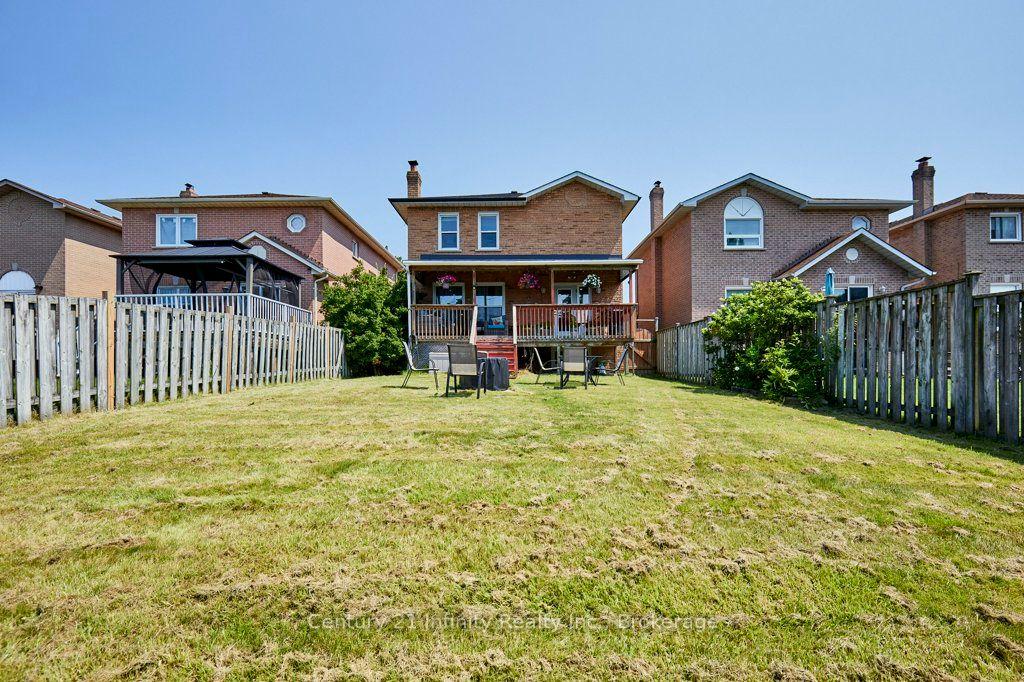 Photo 40 of 8 Murkar Crescent, Whitby, Blue Grass Meadows — HOMEH