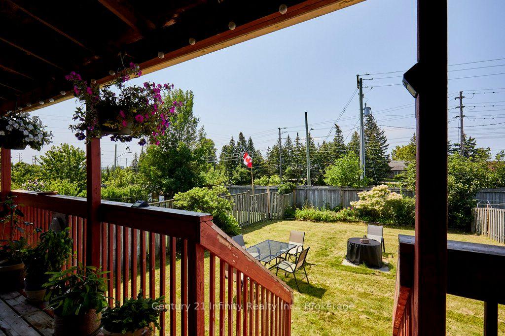 Photo 43 of 8 Murkar Crescent, Whitby, Blue Grass Meadows — HOMEH