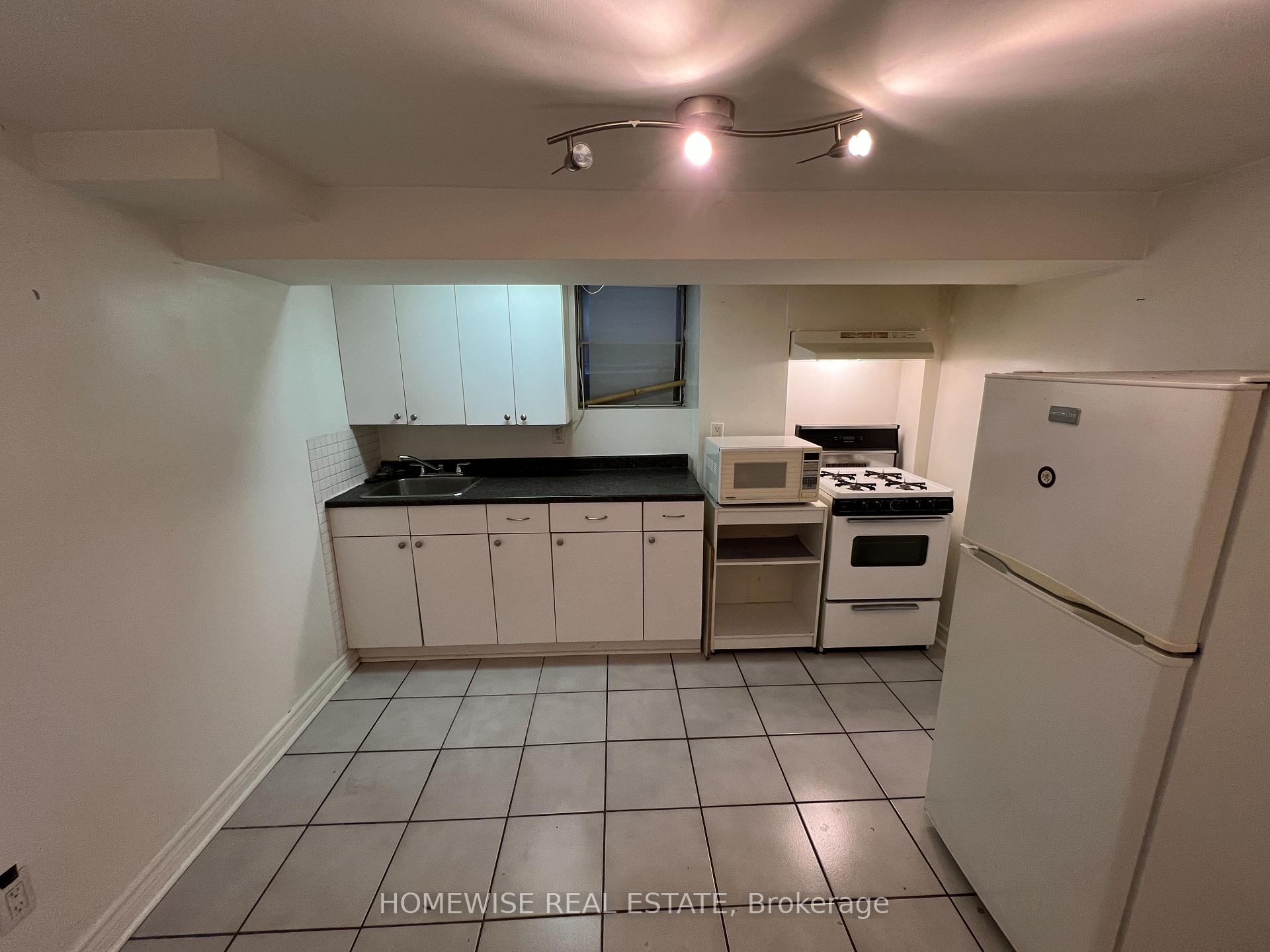 Photo 11 of Unit Lower, 261 Ossington Avenue, Toronto, Trinity-Bellwoods — HOMEH
