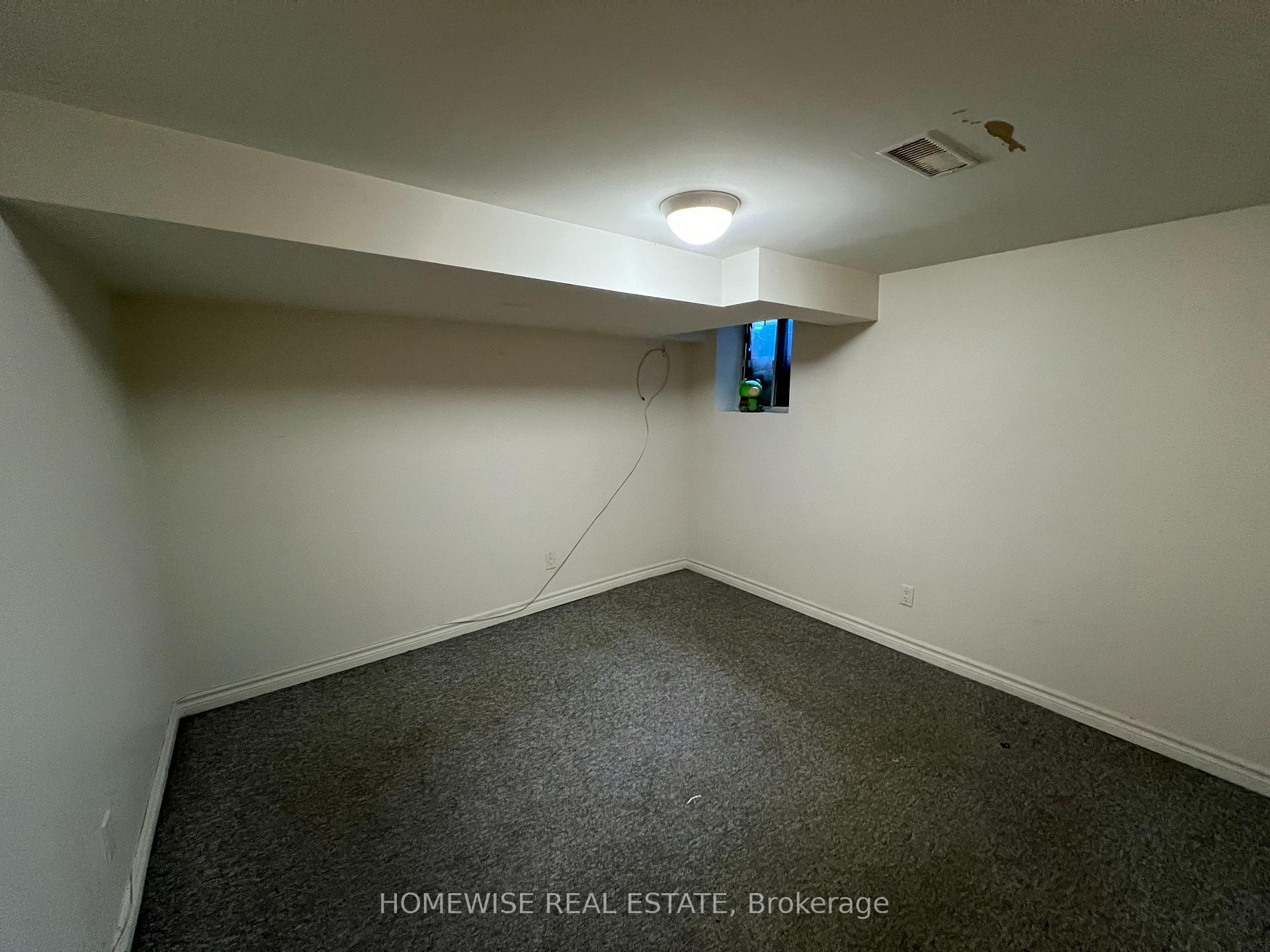 Photo 13 of Unit Lower, 261 Ossington Avenue, Toronto, Trinity-Bellwoods — HOMEH