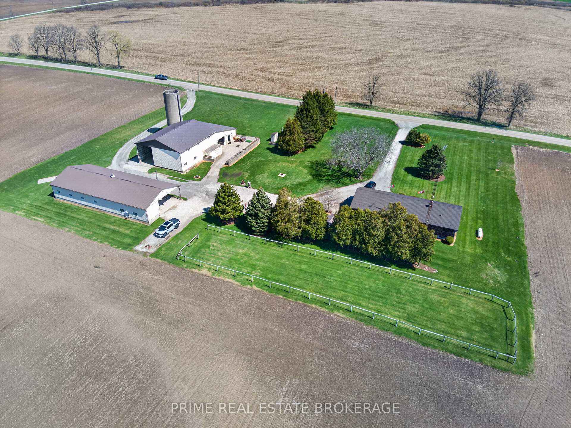 Photo 2 of 22403 Springfield Road, Southwest Middlesex, Rural Southwest Middlesex — HOMEH