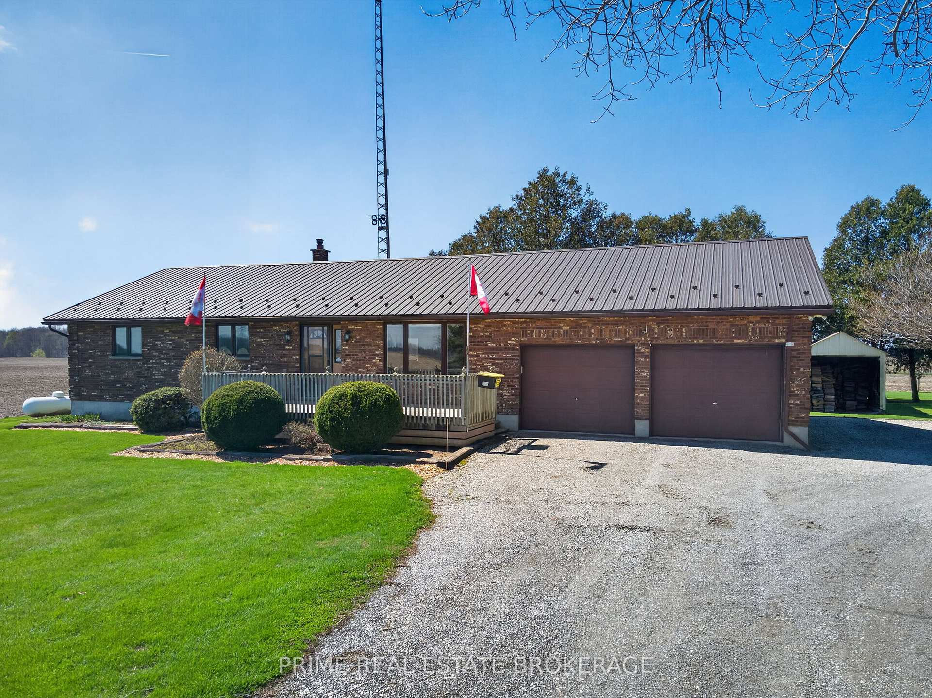 Photo 3 of 22403 Springfield Road, Southwest Middlesex, Rural Southwest Middlesex — HOMEH