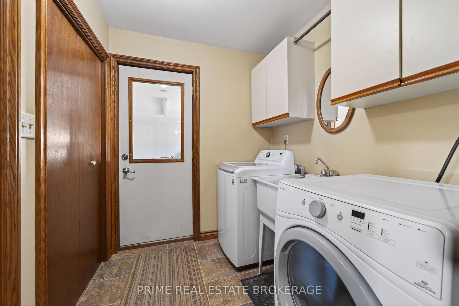 Photo 19 of 22403 Springfield Road, Southwest Middlesex, Rural Southwest Middlesex — HOMEH