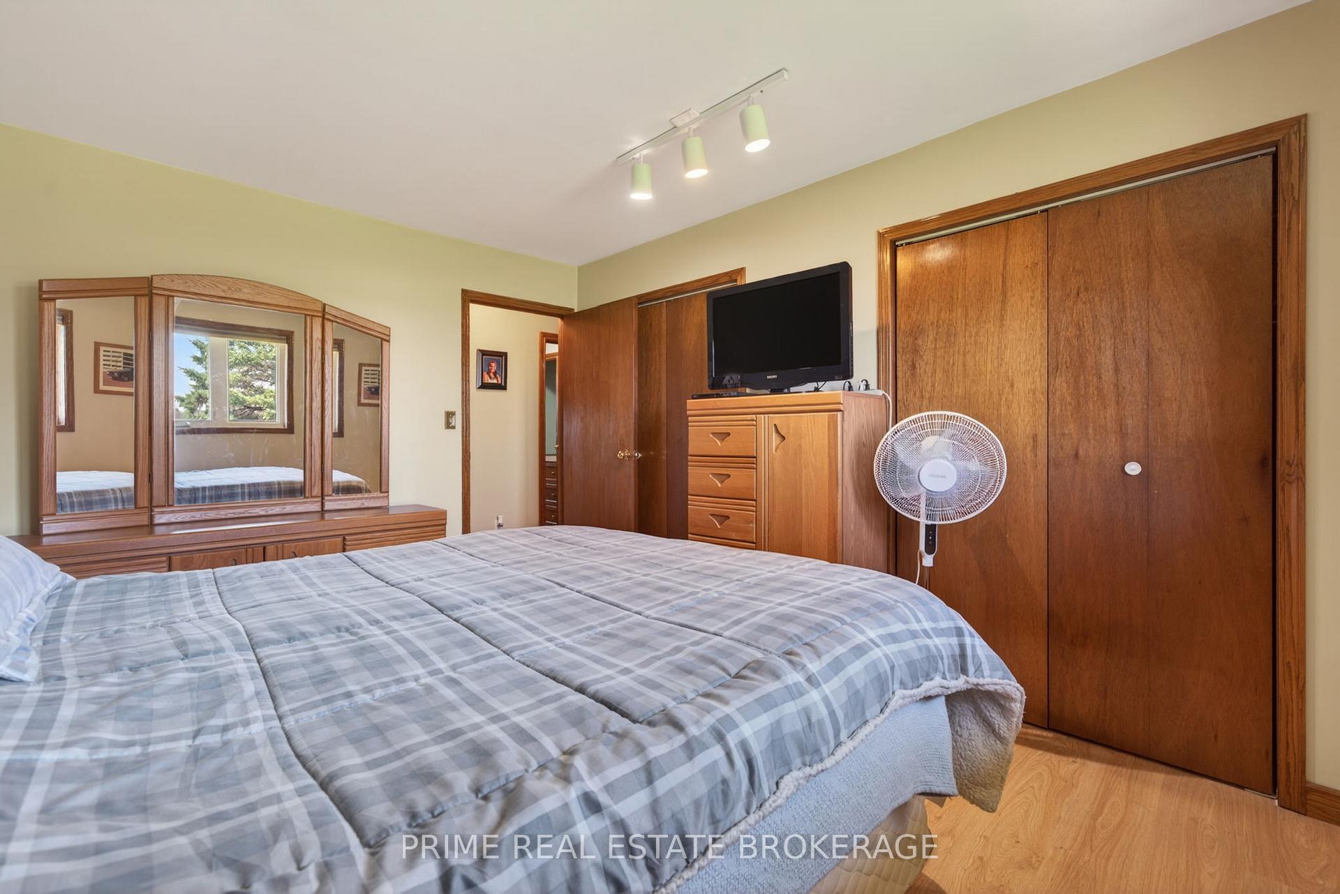Photo 21 of 22403 Springfield Road, Southwest Middlesex, Rural Southwest Middlesex — HOMEH