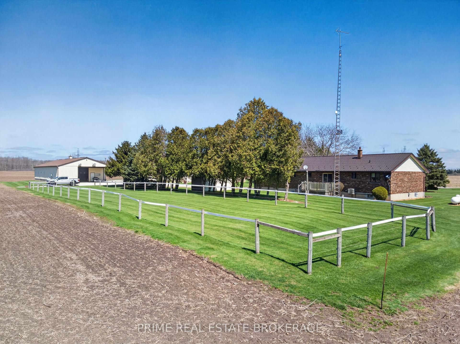 Photo 26 of 22403 Springfield Road, Southwest Middlesex, Rural Southwest Middlesex — HOMEH