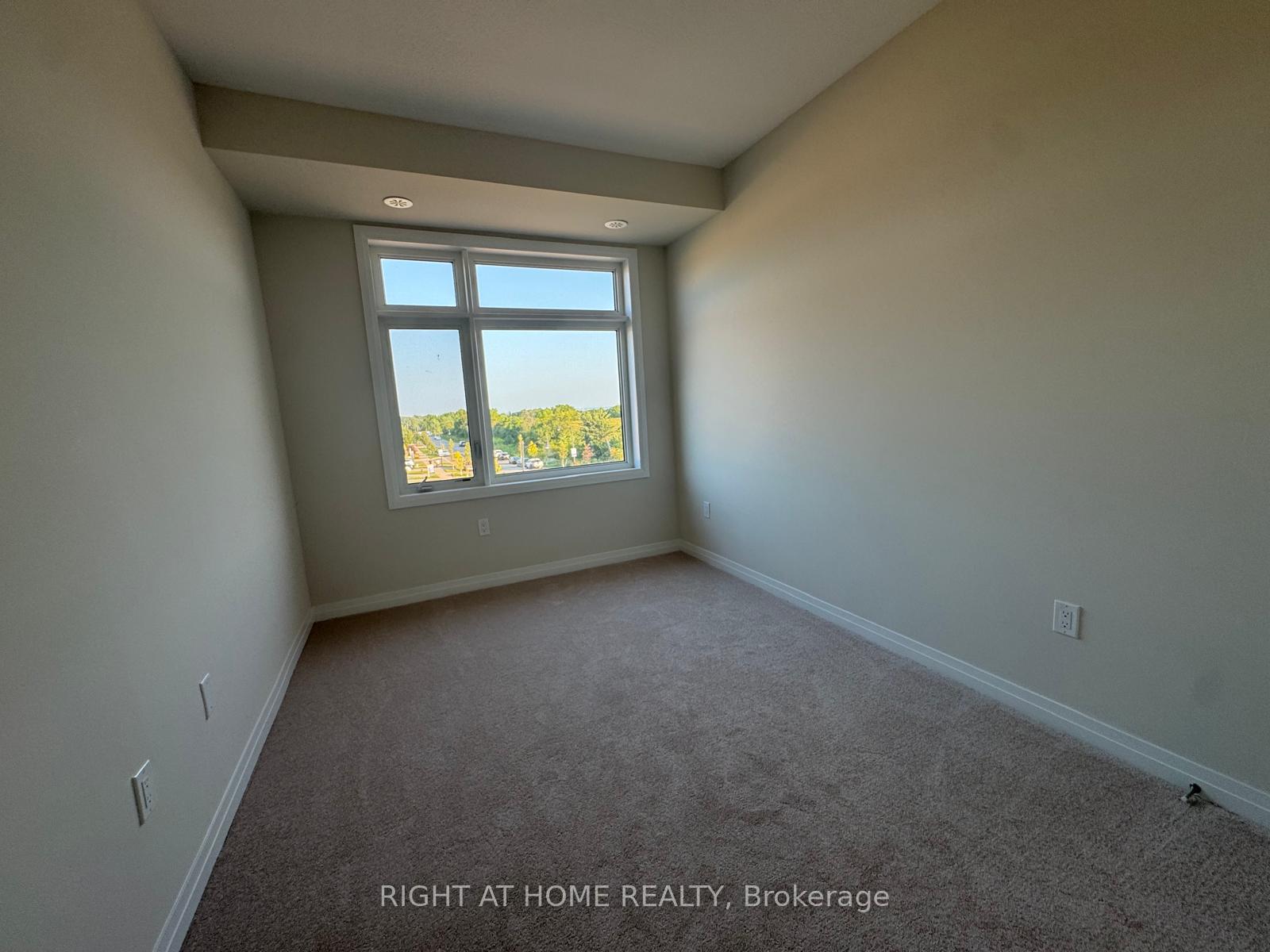 Photo 13 of Unit 44, 869 North Waterdown Drive, Hamilton, Waterdown — HOMEH