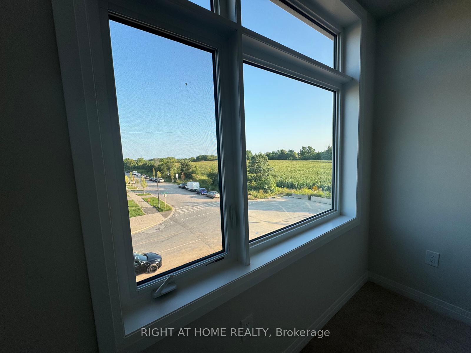 Photo 14 of Unit 44, 869 North Waterdown Drive, Hamilton, Waterdown — HOMEH