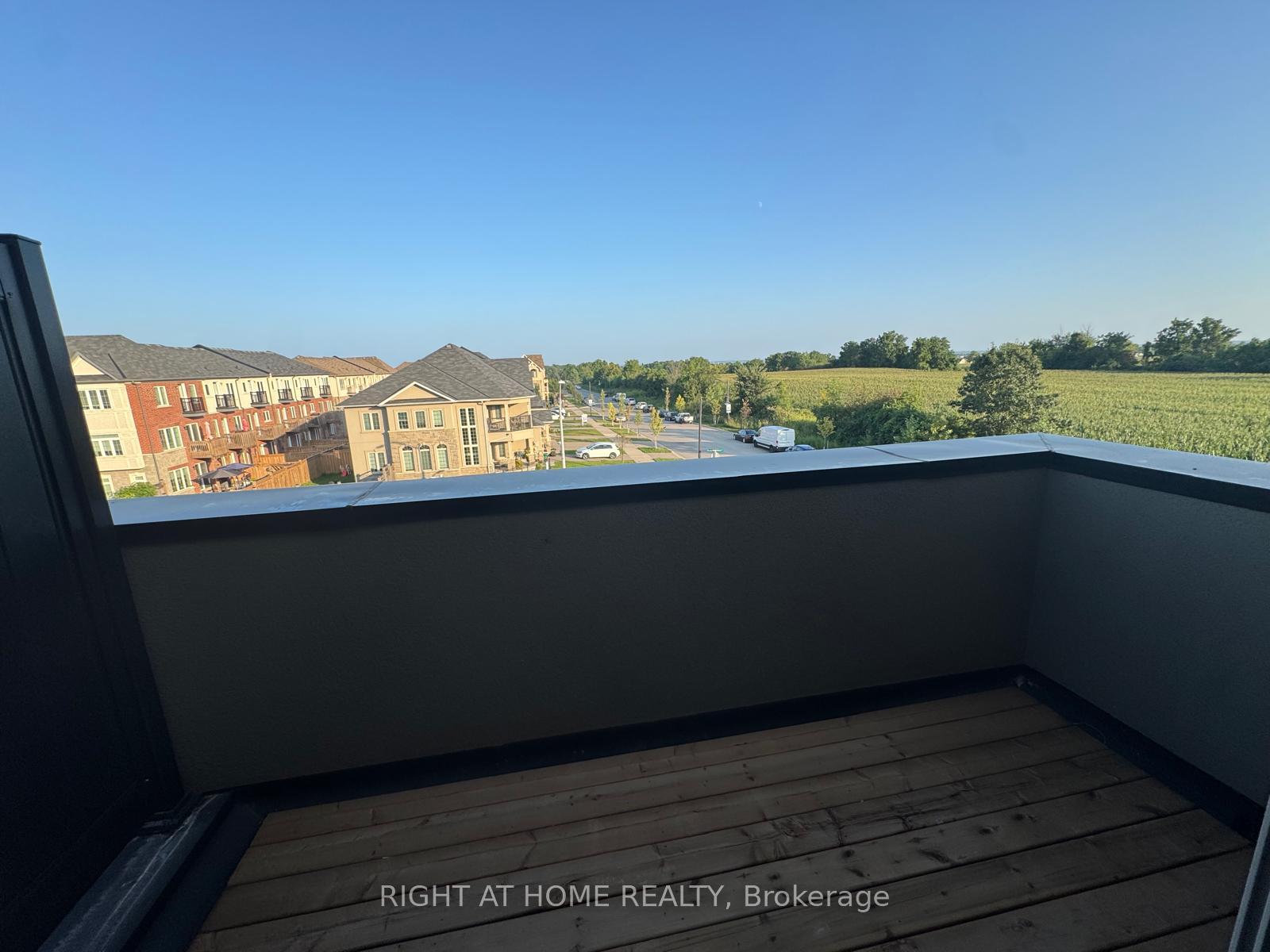 Photo 19 of Unit 44, 869 North Waterdown Drive, Hamilton, Waterdown — HOMEH