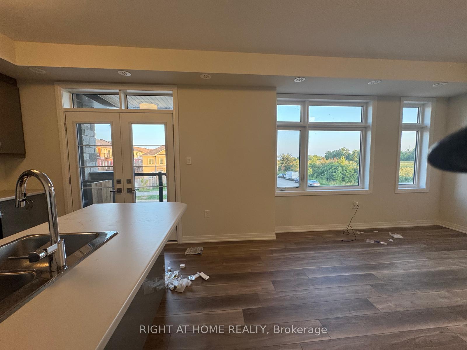 Photo 33 of Unit 44, 869 North Waterdown Drive, Hamilton, Waterdown — HOMEH