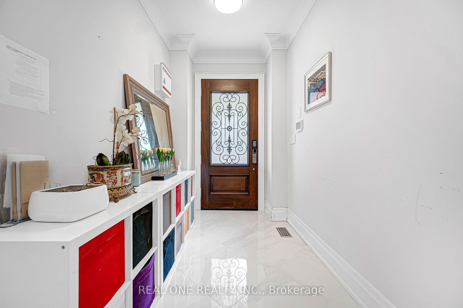 Photo 5 of 100 Ridelle Avenue, Toronto, Forest Hill North — HOMEH
