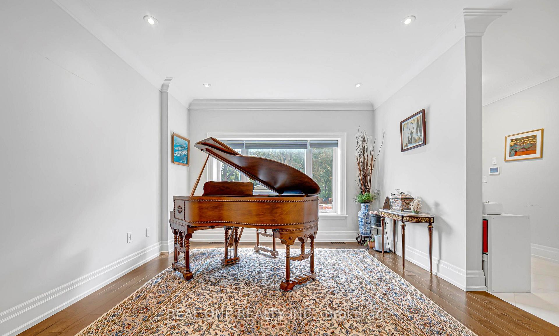 Photo 8 of 100 Ridelle Avenue, Toronto, Forest Hill North — HOMEH