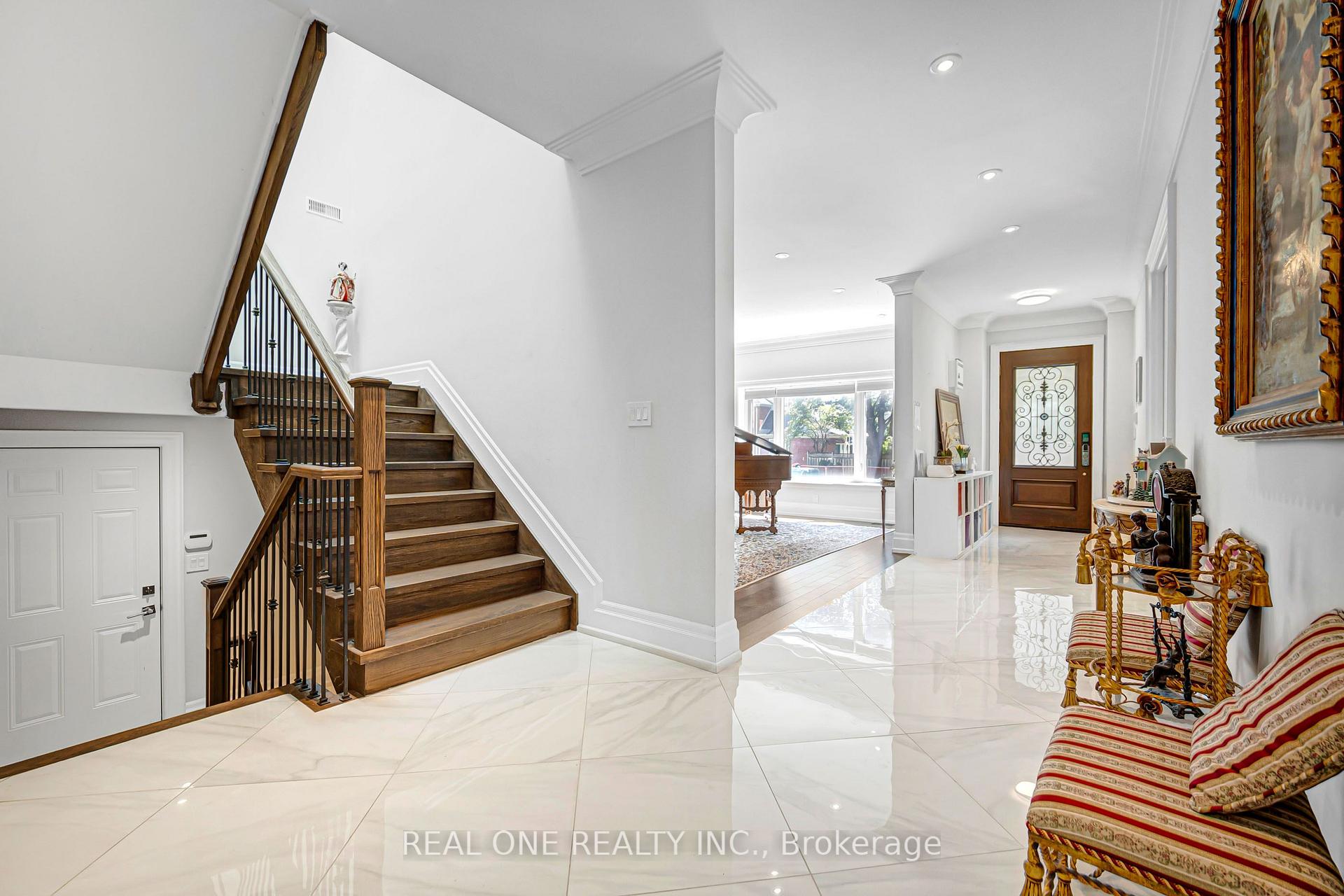 Photo 10 of 100 Ridelle Avenue, Toronto, Forest Hill North — HOMEH