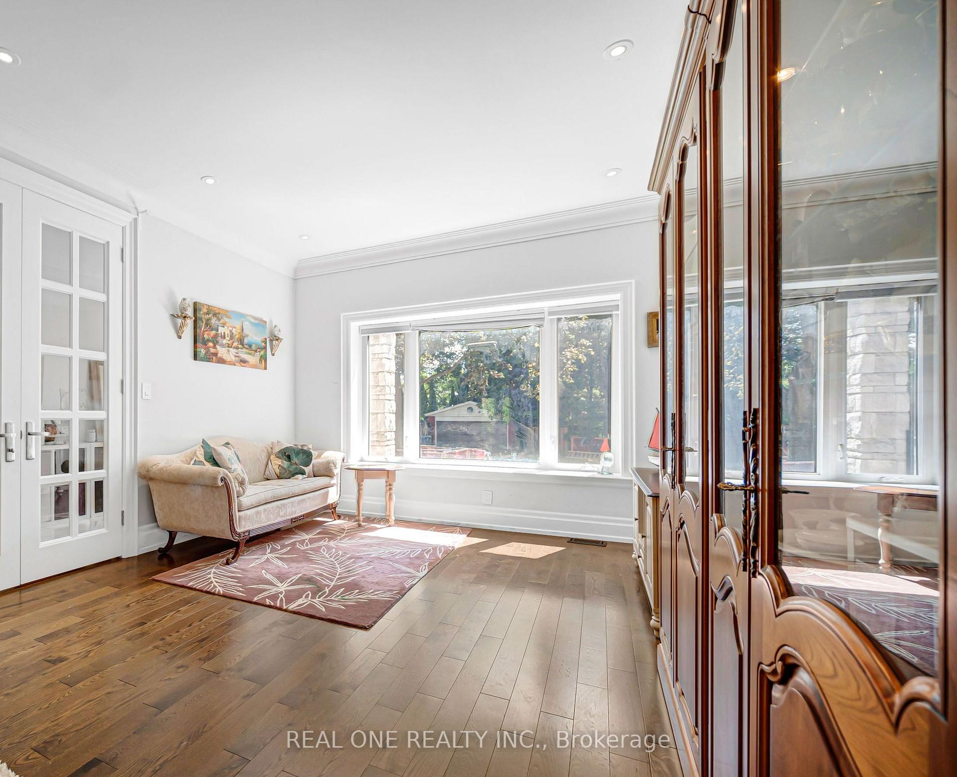 Photo 12 of 100 Ridelle Avenue, Toronto, Forest Hill North — HOMEH