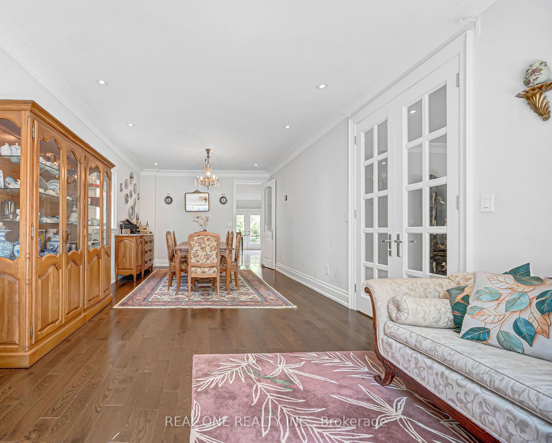 Photo 13 of 100 Ridelle Avenue, Toronto, Forest Hill North — HOMEH