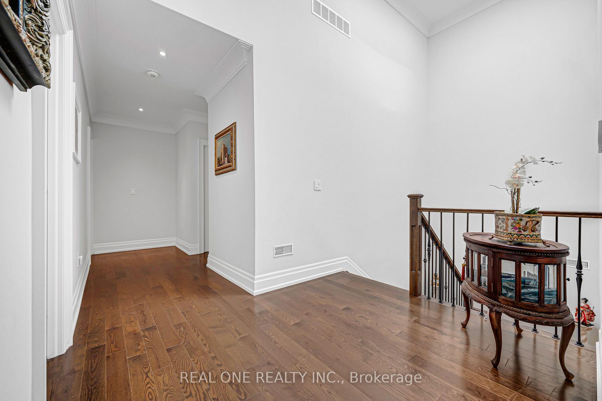 Photo 25 of 100 Ridelle Avenue, Toronto, Forest Hill North — HOMEH