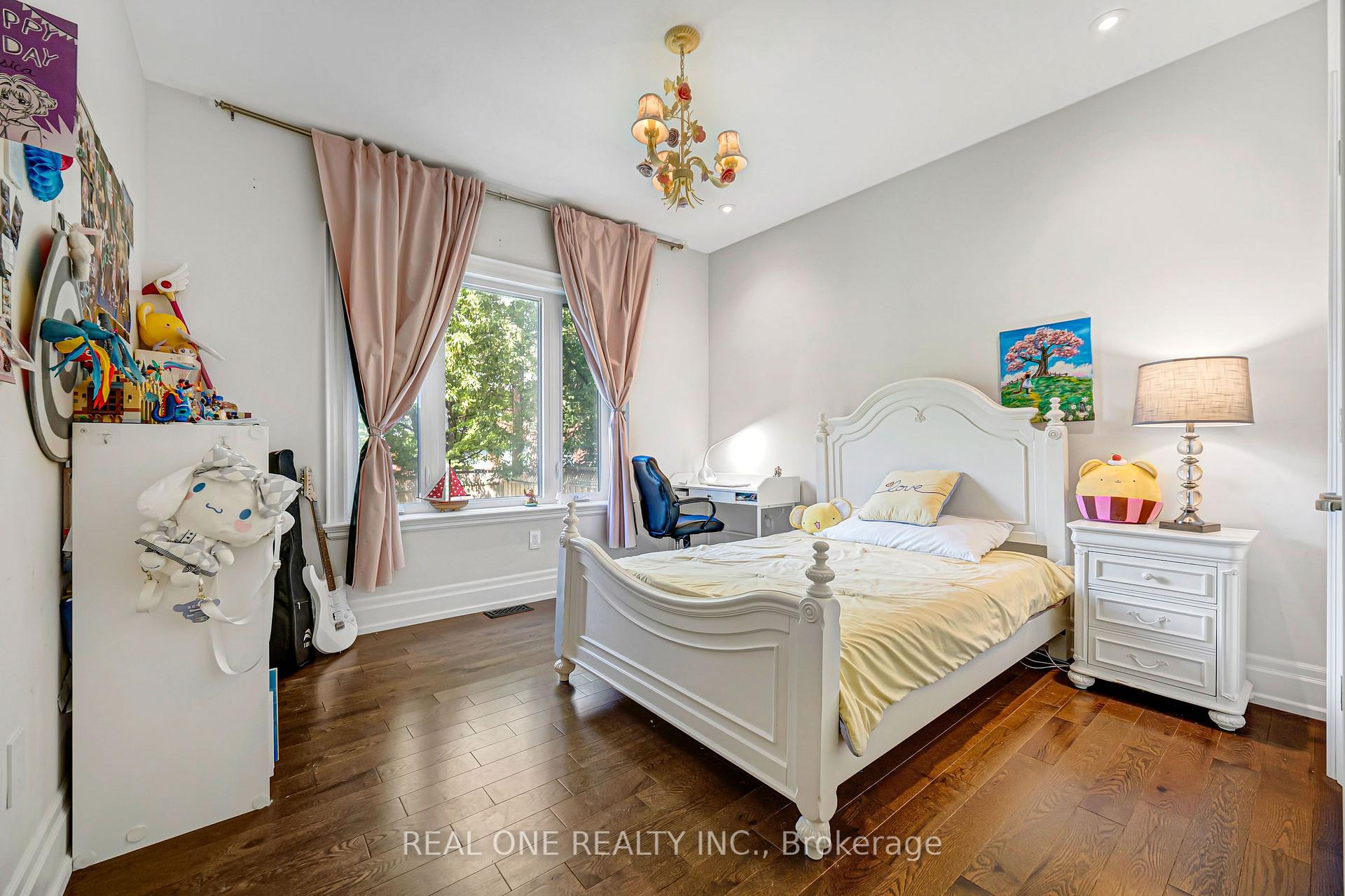 Photo 33 of 100 Ridelle Avenue, Toronto, Forest Hill North — HOMEH