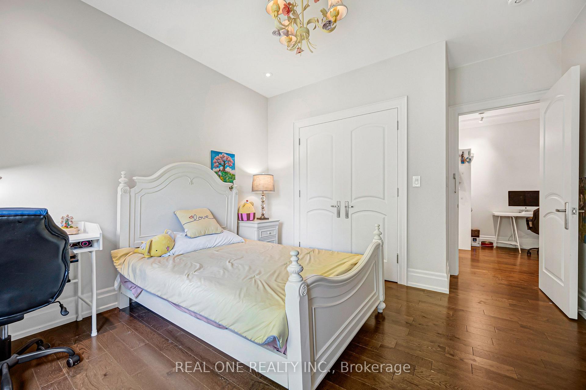 Photo 35 of 100 Ridelle Avenue, Toronto, Forest Hill North — HOMEH