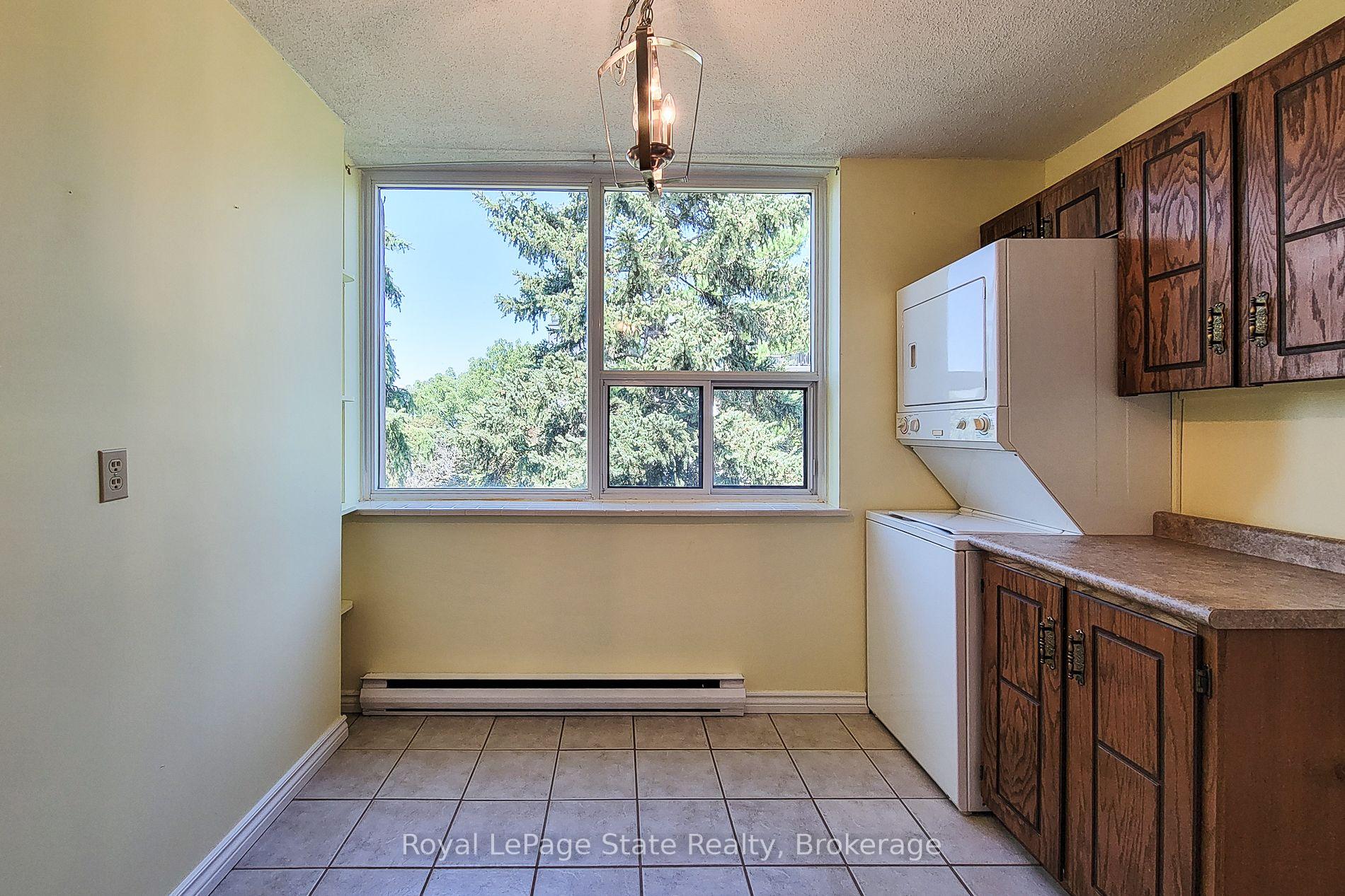 Photo 20 of Unit 405, 28 Robinson Street N, Grimsby, Grimsby East — HOMEH