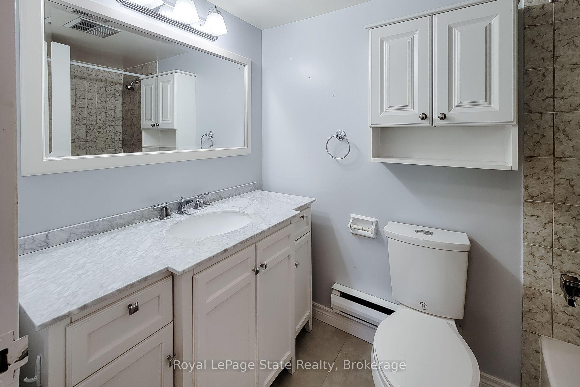 Photo 22 of Unit 405, 28 Robinson Street N, Grimsby, Grimsby East — HOMEH
