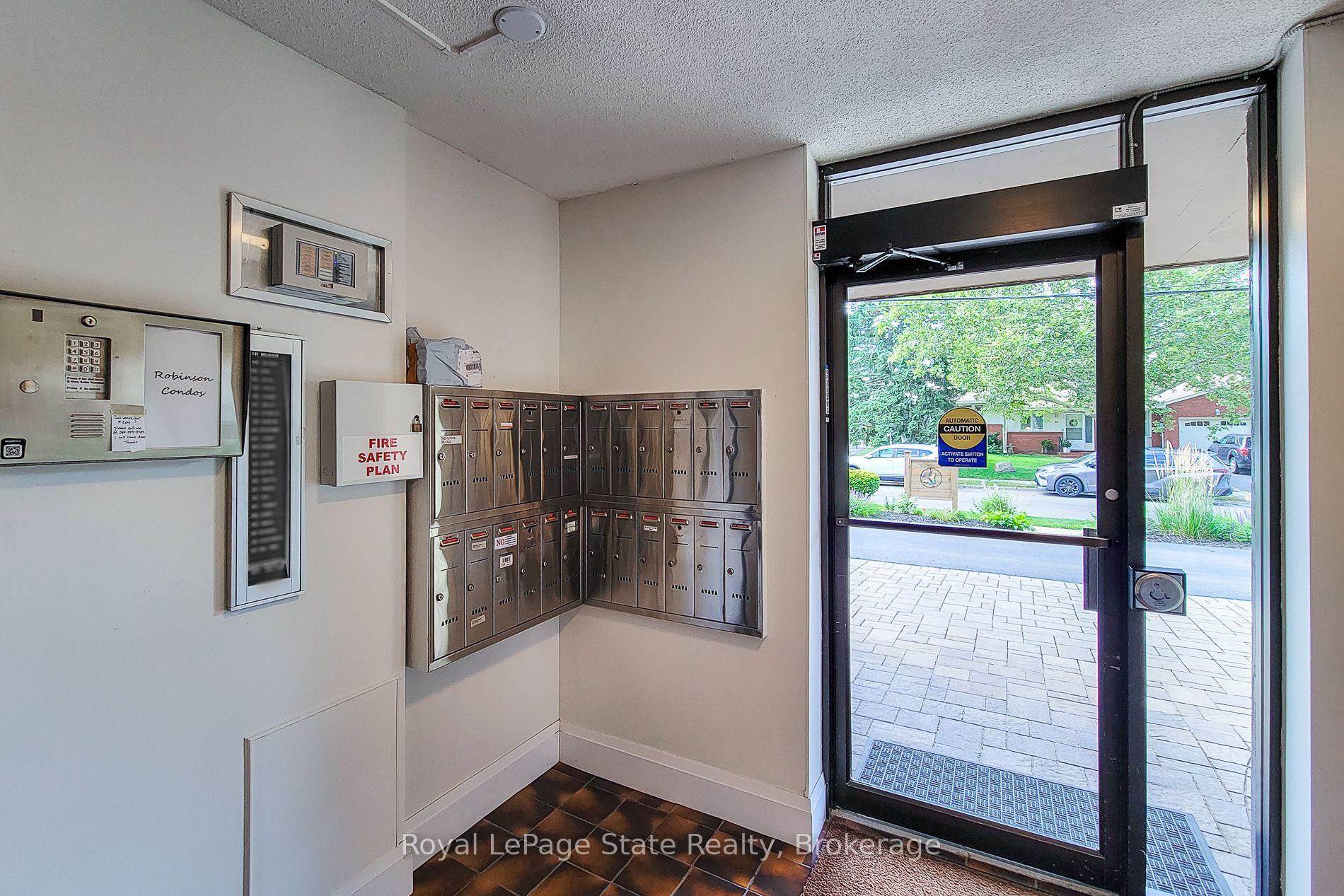Photo 24 of Unit 405, 28 Robinson Street N, Grimsby, Grimsby East — HOMEH