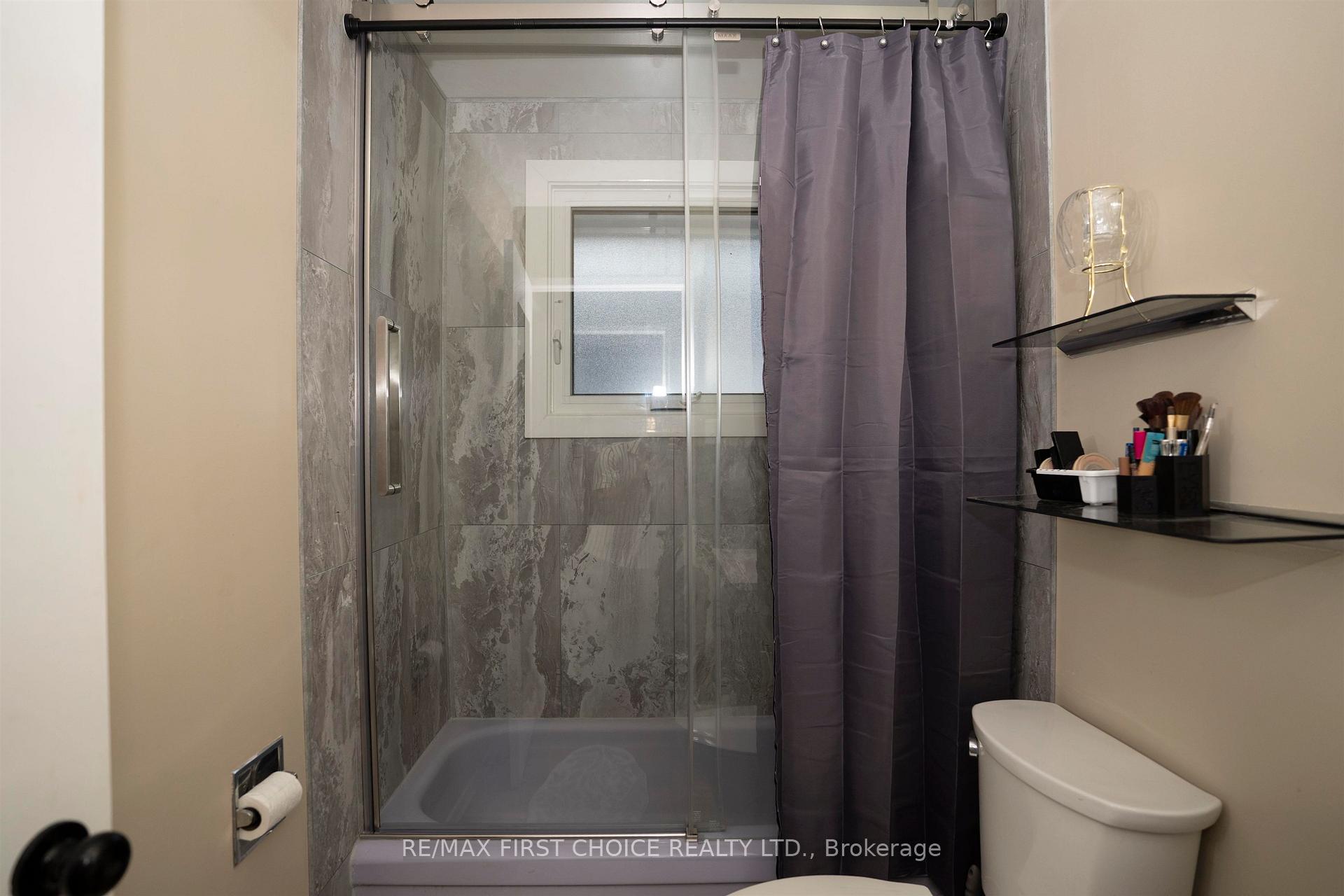 Photo 15 of 422 Simon Fraser Drive, Thunder Bay, Northwood Park — HOMEH