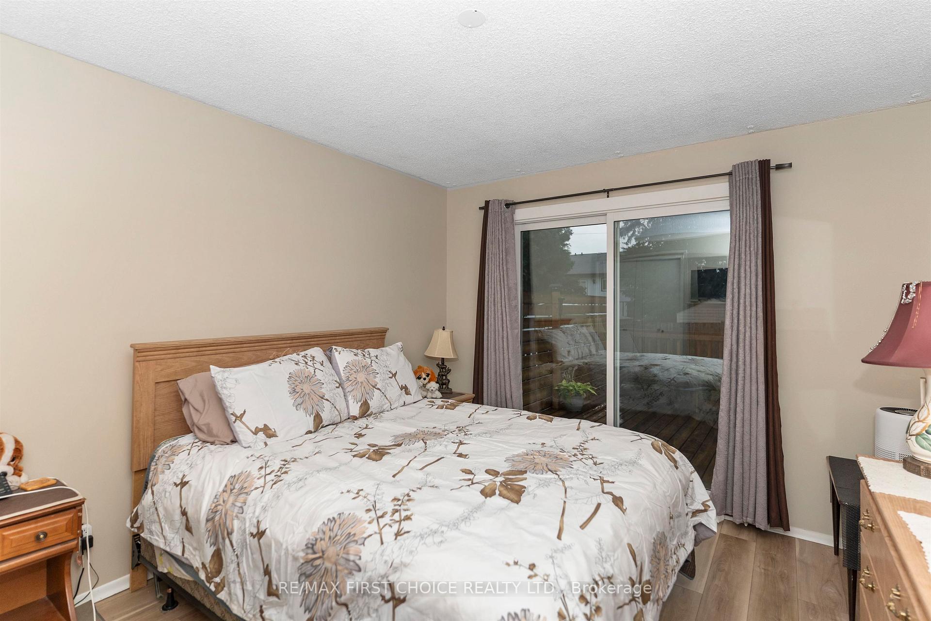 Photo 16 of 422 Simon Fraser Drive, Thunder Bay, Northwood Park — HOMEH