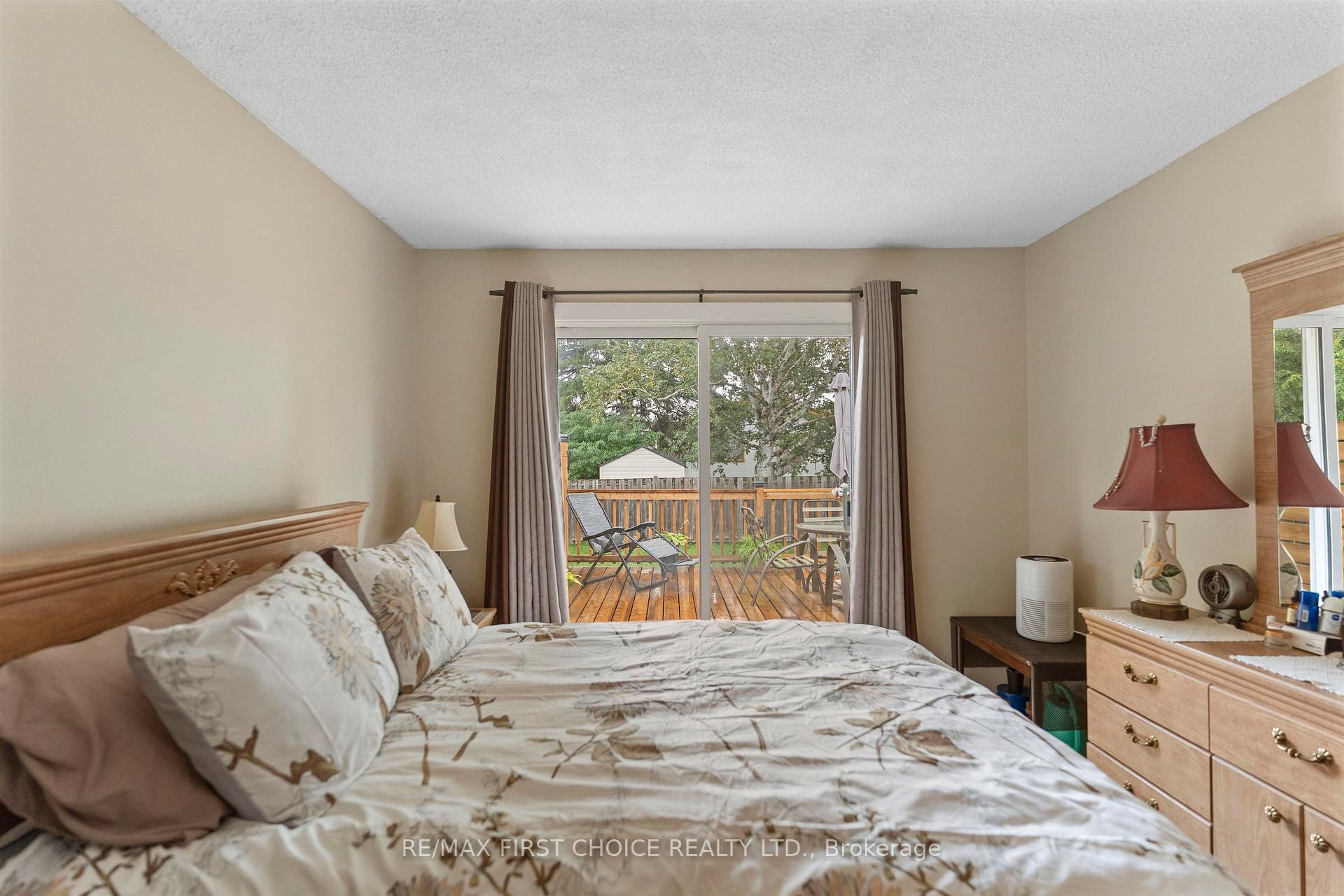 Photo 17 of 422 Simon Fraser Drive, Thunder Bay, Northwood Park — HOMEH