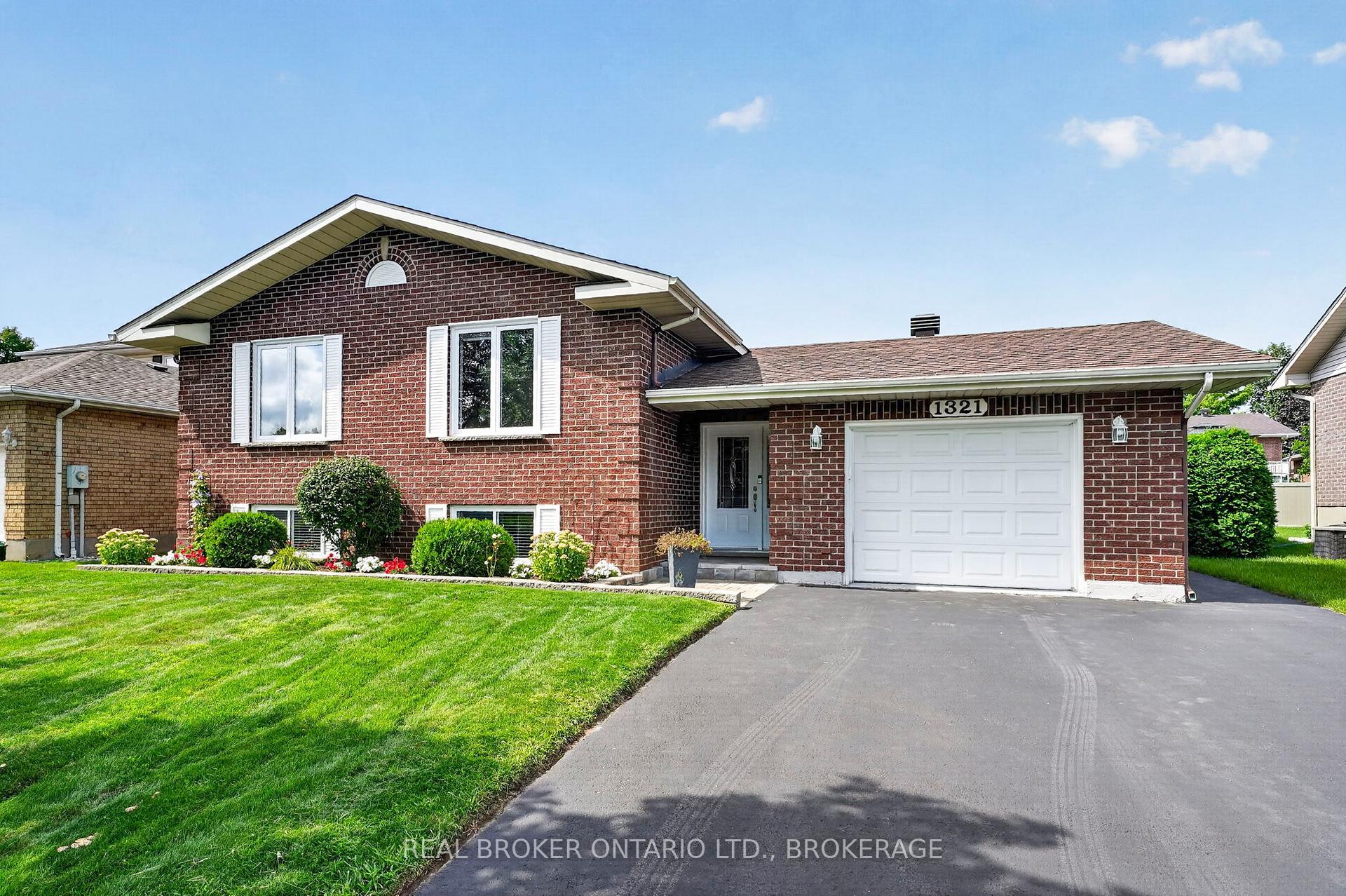Photo 1 of 1321 Stormont Drive, Cornwall, Cornwall — HOMEH