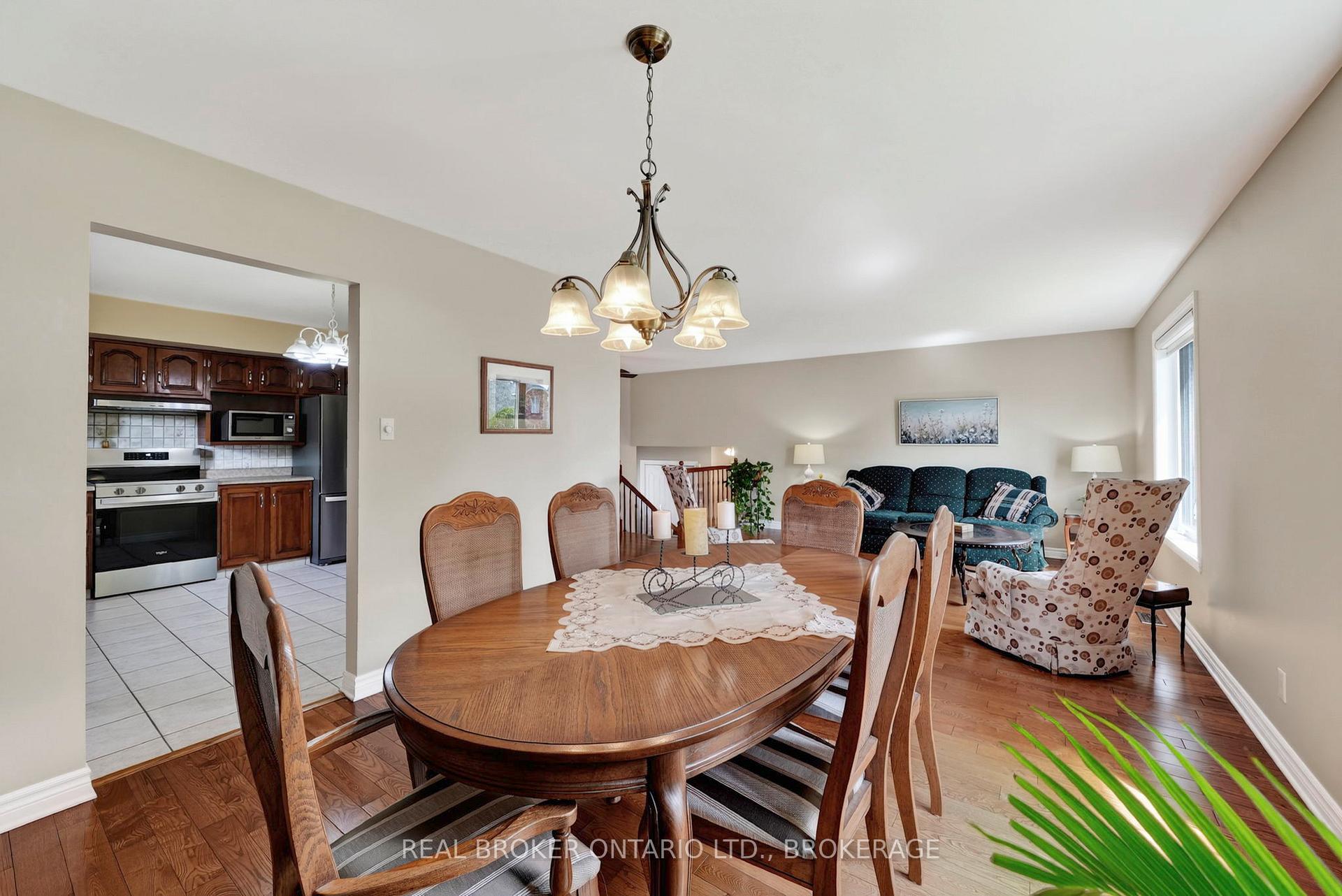 Photo 10 of 1321 Stormont Drive, Cornwall, Cornwall — HOMEH
