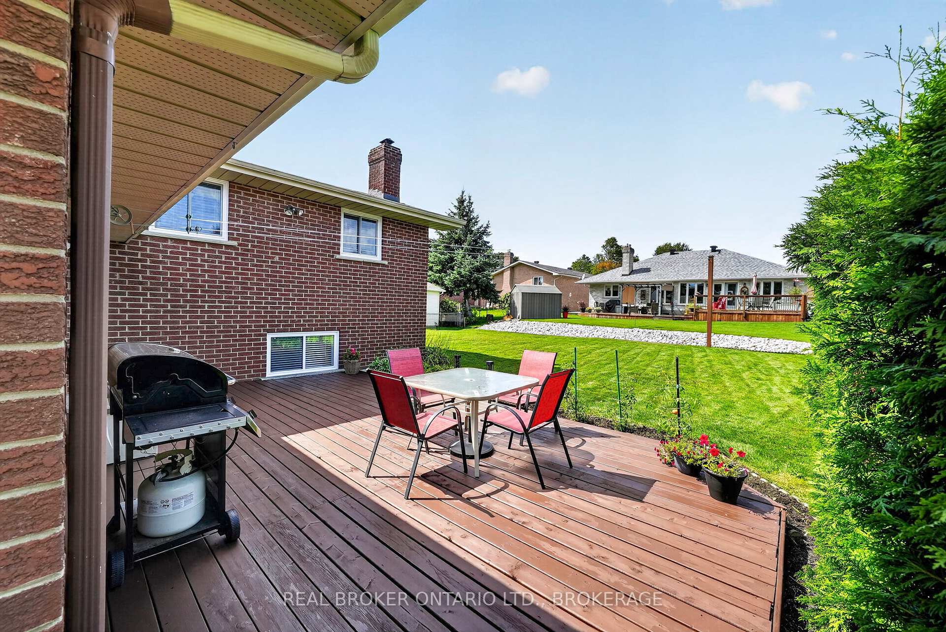 Photo 35 of 1321 Stormont Drive, Cornwall, Cornwall — HOMEH