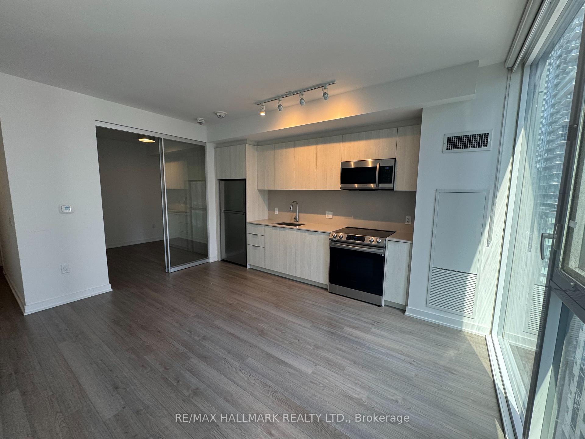 Photo 7 of Unit 1504, 357 King Street W, Toronto, Waterfront Communities — HOMEH