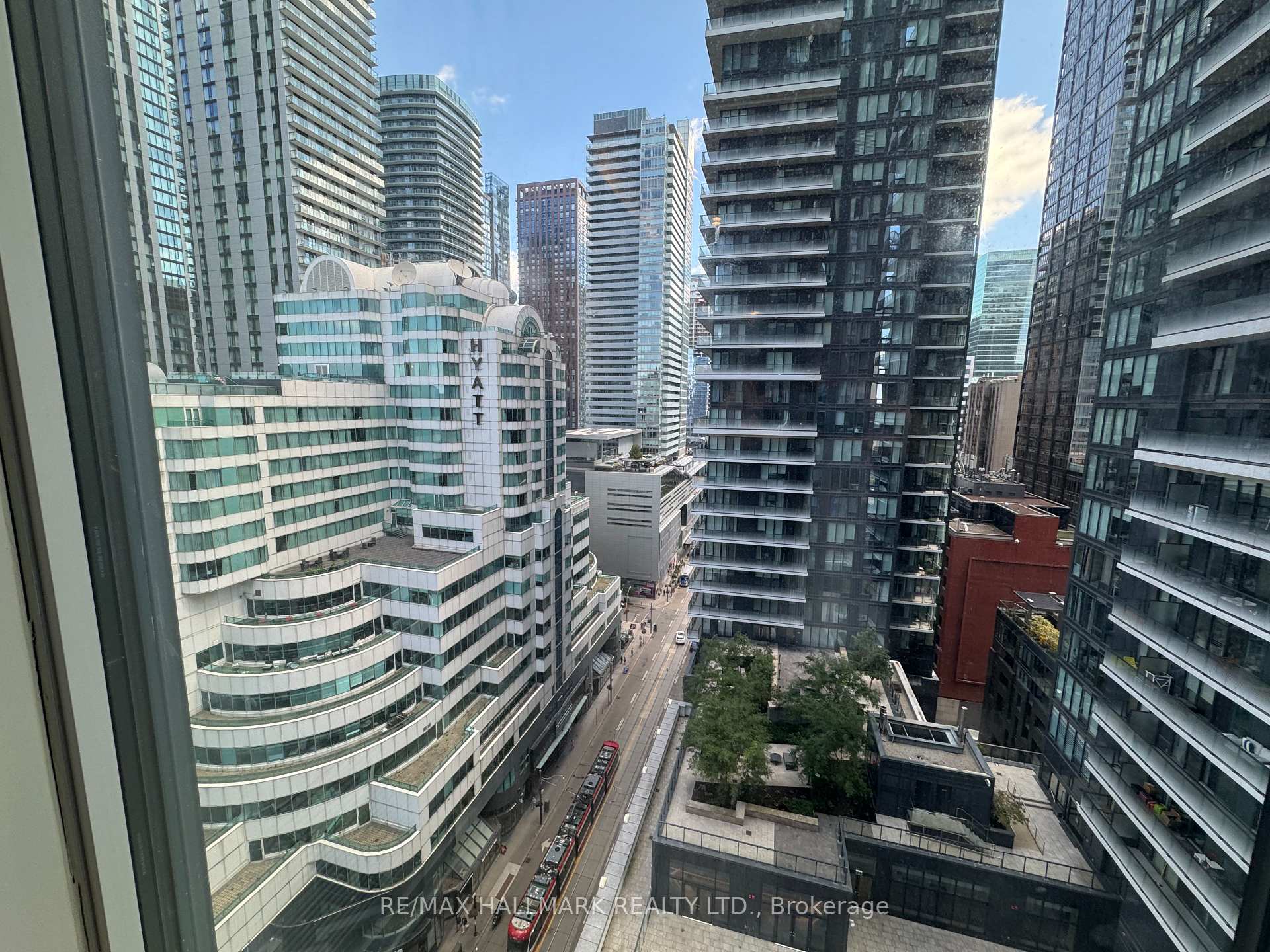 Photo 13 of Unit 1504, 357 King Street W, Toronto, Waterfront Communities — HOMEH