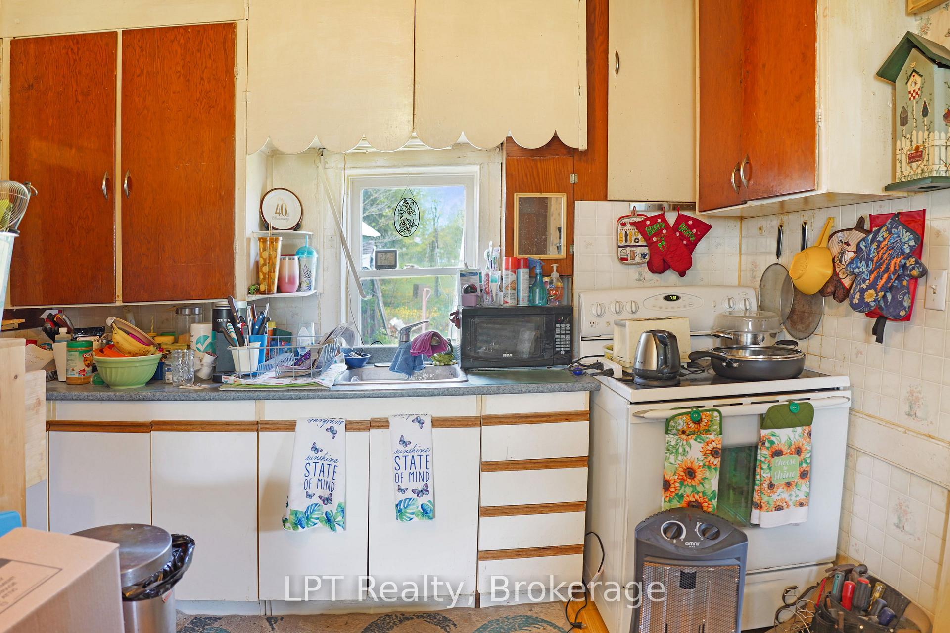 Photo 8 of 580307 Sideroad 60, Chatsworth — HOMEH