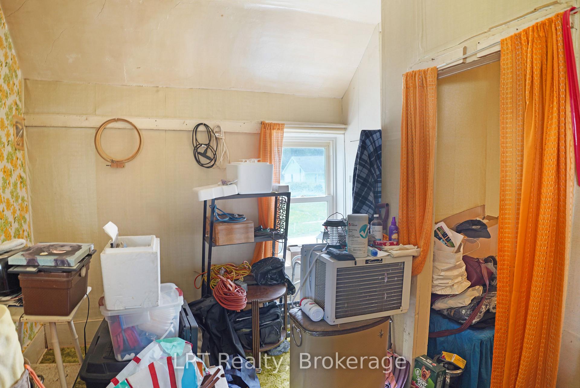 Photo 32 of 580307 Sideroad 60, Chatsworth — HOMEH