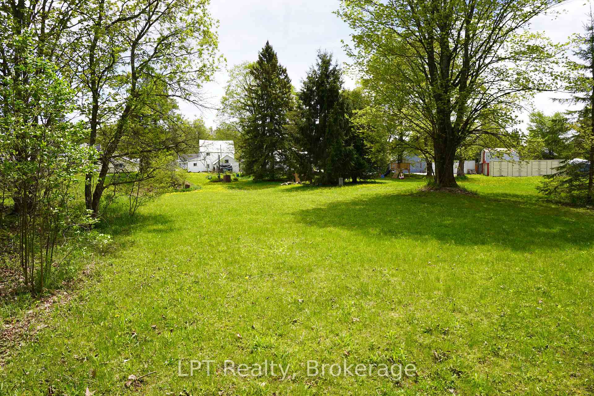 Photo 34 of 580307 Sideroad 60, Chatsworth — HOMEH