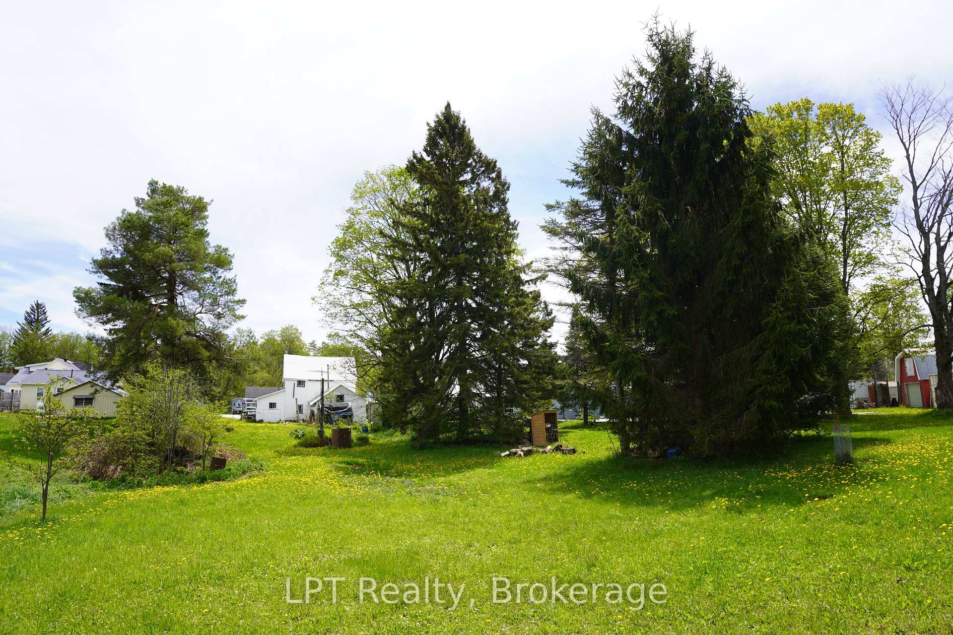 Photo 35 of 580307 Sideroad 60, Chatsworth — HOMEH