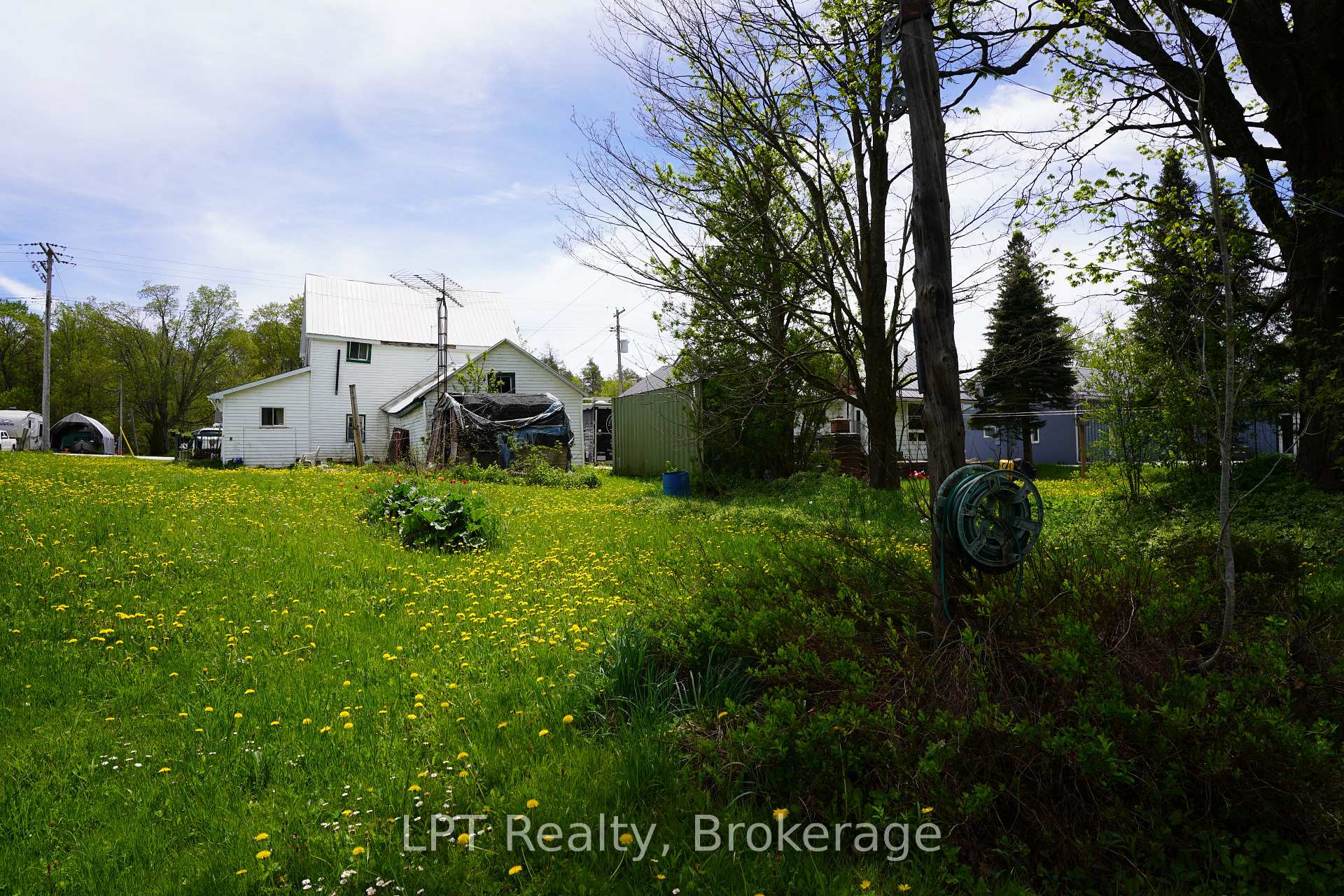 Photo 38 of 580307 Sideroad 60, Chatsworth — HOMEH