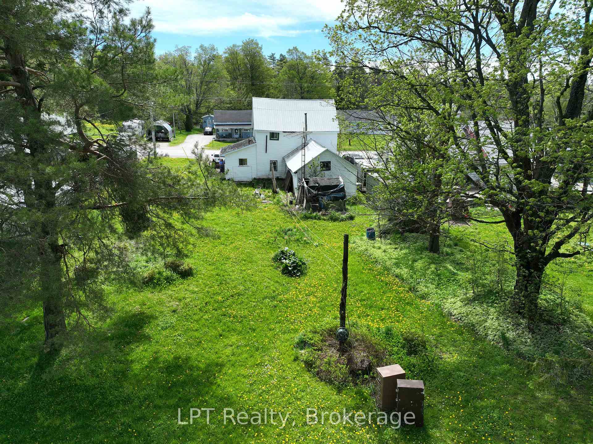 Photo 40 of 580307 Sideroad 60, Chatsworth — HOMEH