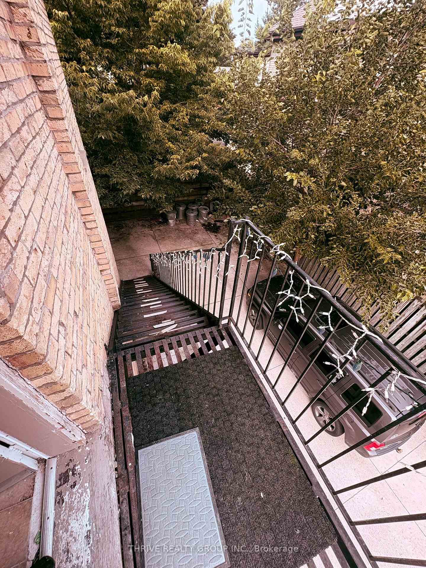 Photo 3 of Unit 1, 466 Dufferin Avenue, London, East F — HOMEH