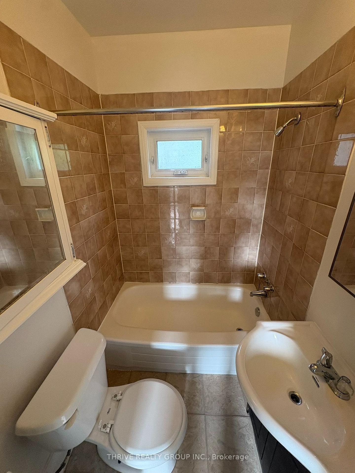 Photo 8 of Unit 1, 466 Dufferin Avenue, London, East F — HOMEH