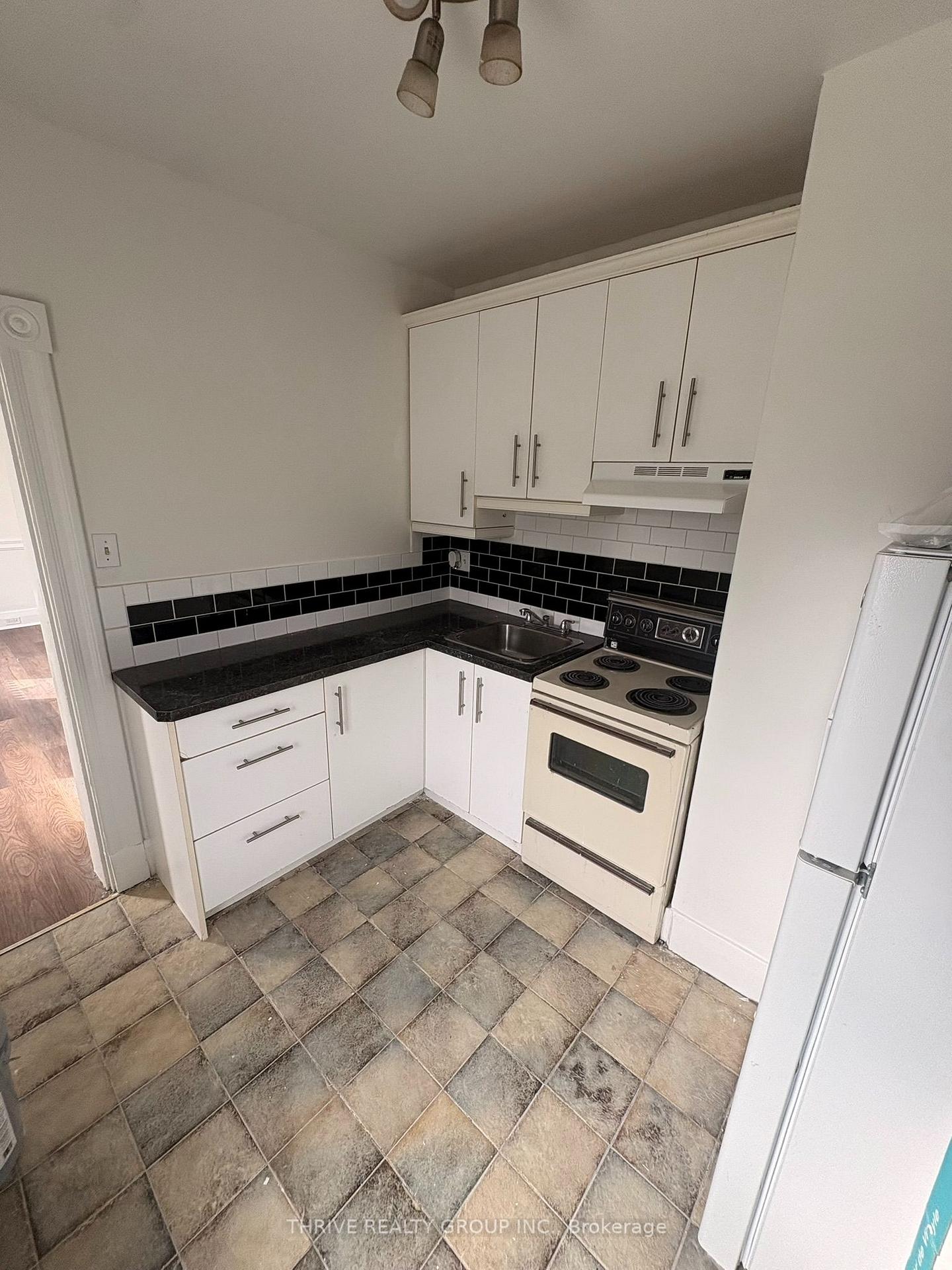 Photo 13 of Unit 1, 466 Dufferin Avenue, London, East F — HOMEH