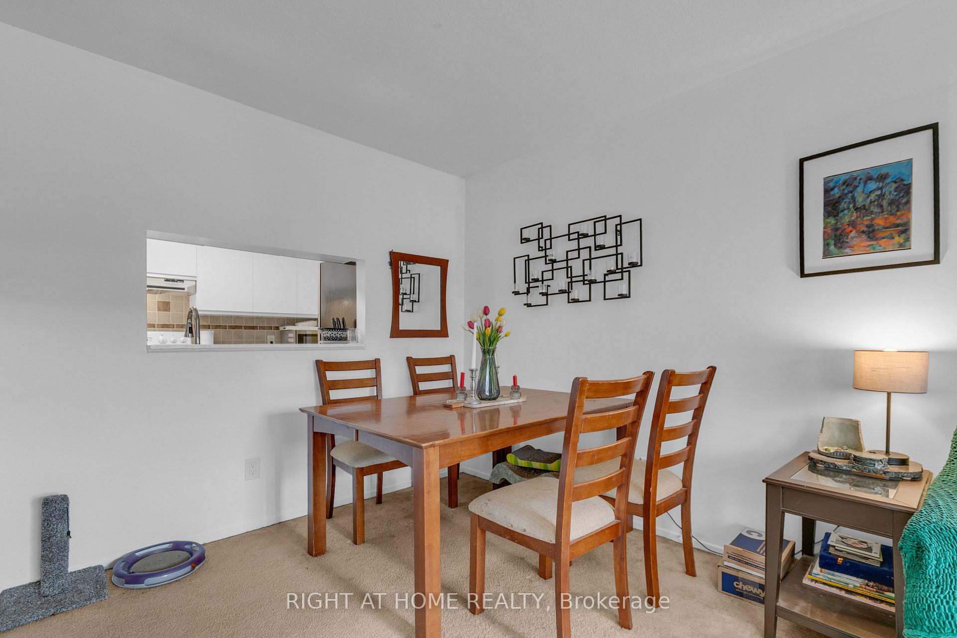 Photo 13 of Unit 301, 280 Brittany Drive, Ottawa, Viscount Alexander Park — HOMEH