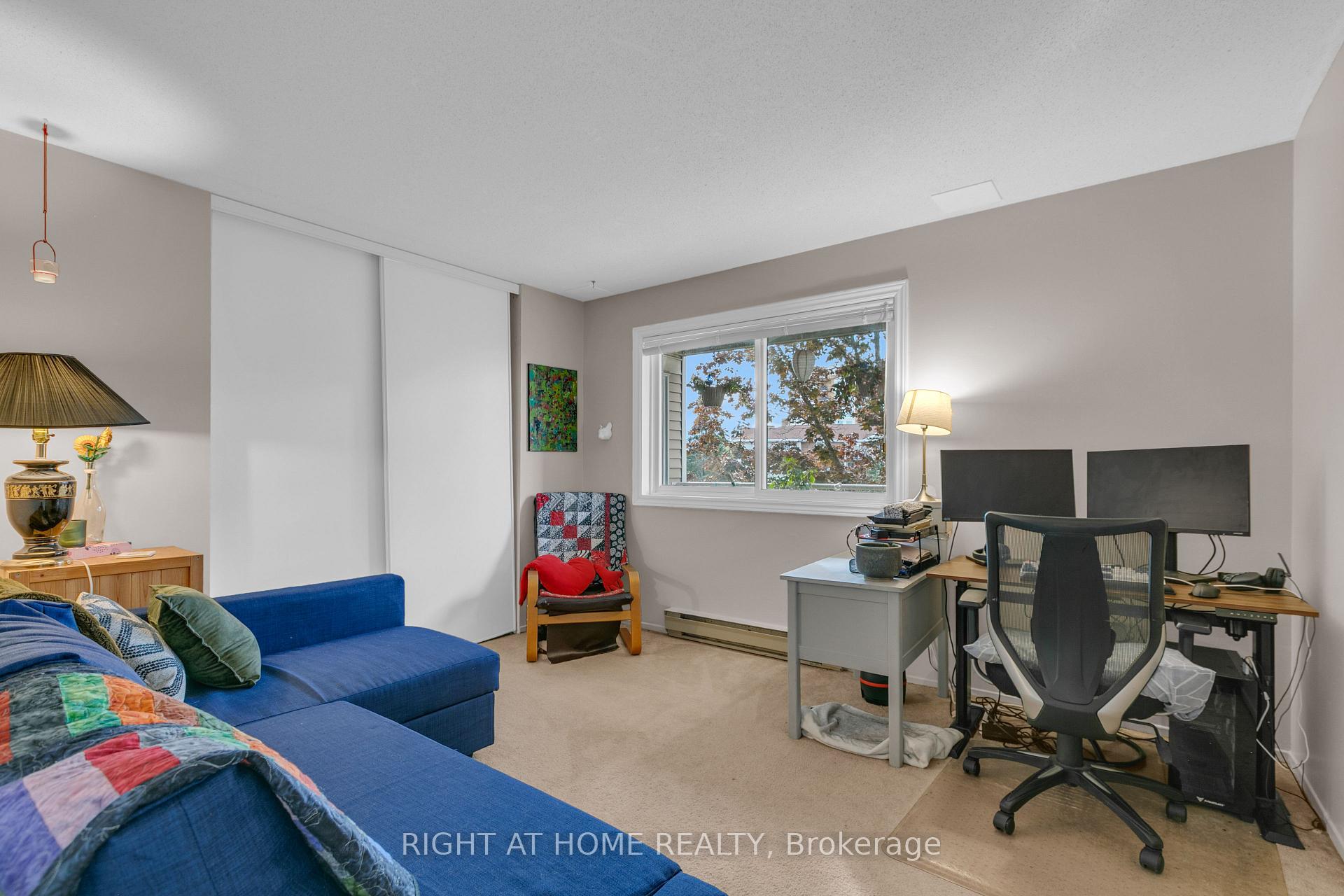 Photo 18 of Unit 301, 280 Brittany Drive, Ottawa, Viscount Alexander Park — HOMEH